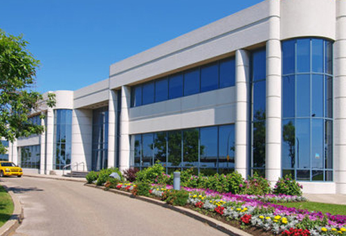 淮南萬泰取得一種高低壓開關(guān)柜配件生產(chǎn)加工用半自動激光送料機(jī)專利:高低壓開關(guān)柜
